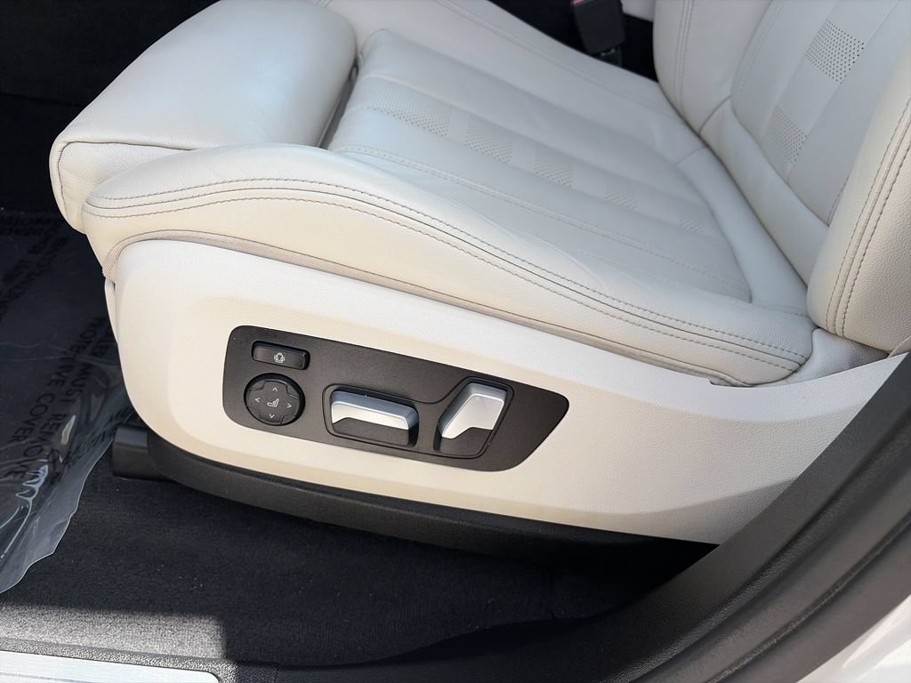 Used 2020 BMW X5 sDrive40i w/ Premium Package RWD image 12