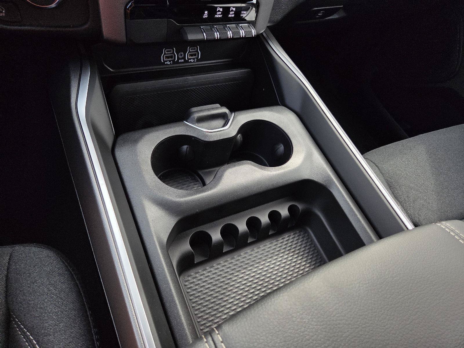New 2026 RAM 1500 Express AWD/4WD image 8