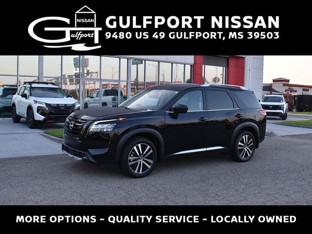 Certified 2025 Nissan Pathfinder Platinum w/ Black Appearance Package