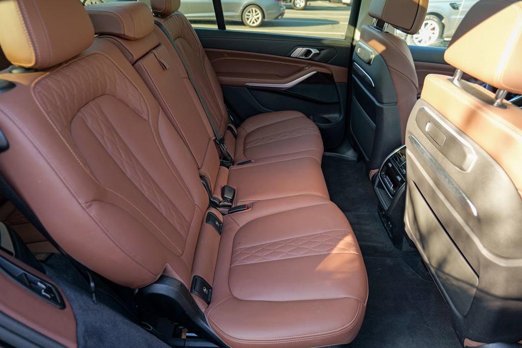 Used 2024 BMW X7 xDrive40i w/ Climate Comfort Package AWD/4WD image 34