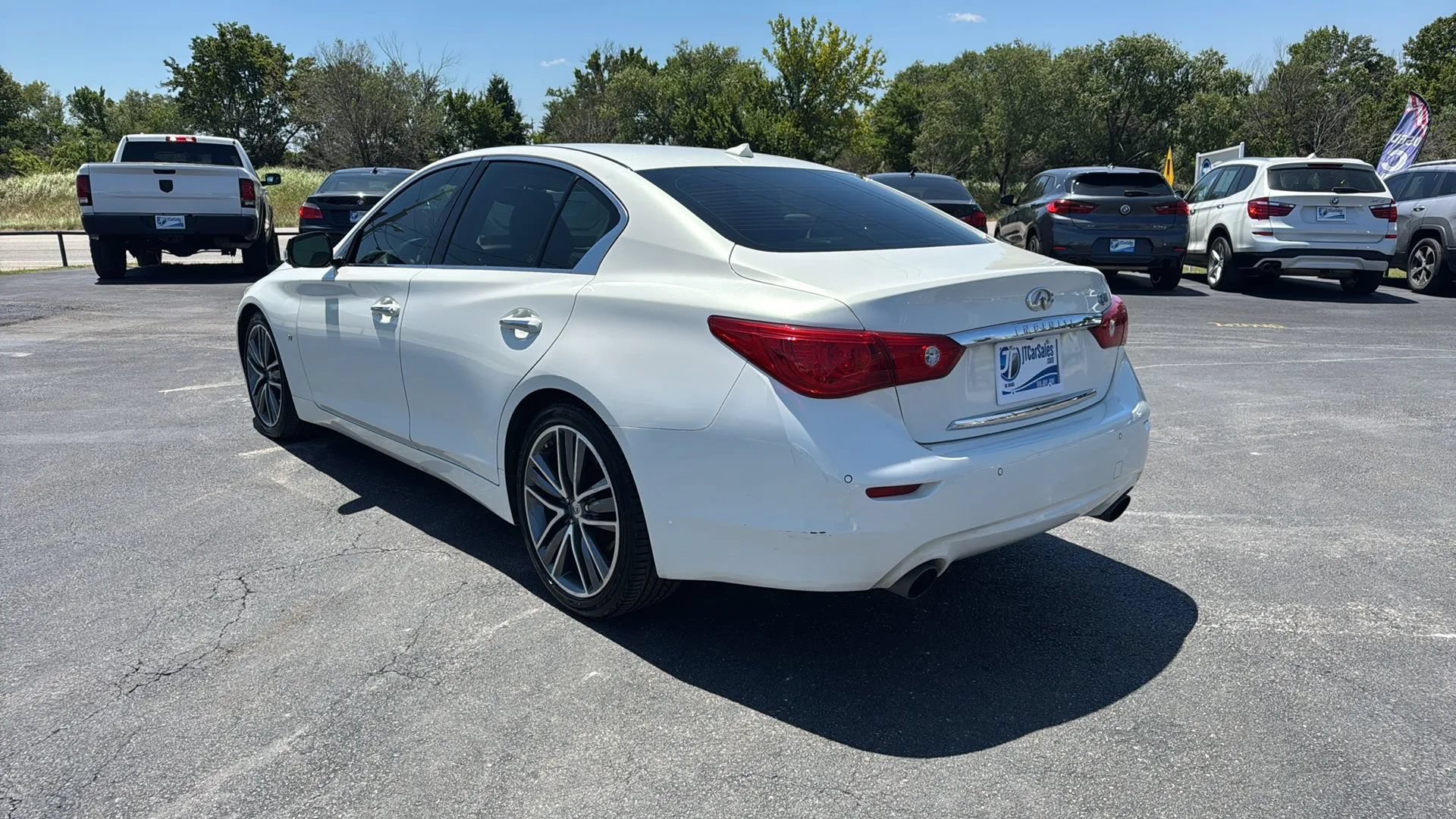 Used 2014 INFINITI Q50 Premium w/ Deluxe Touring Package RWD image 11
