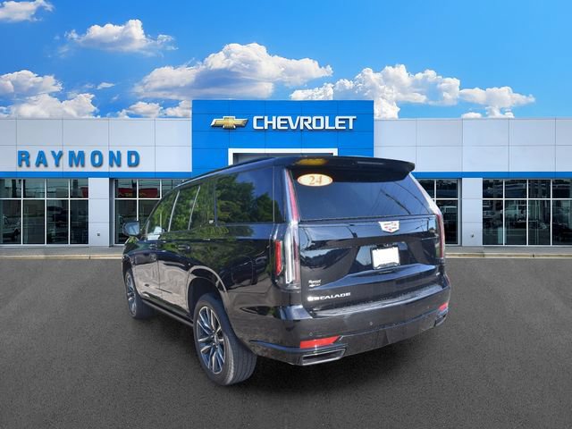 Certified 2024 Cadillac Escalade Sport Platinum w/ Heavy-Duty Trailer Package AWD/4WD image 5
