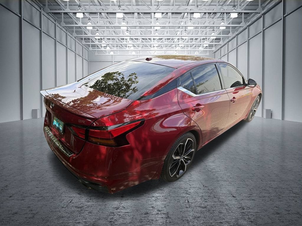 Used 2023 Nissan Altima 2.5 SR FWD image 5