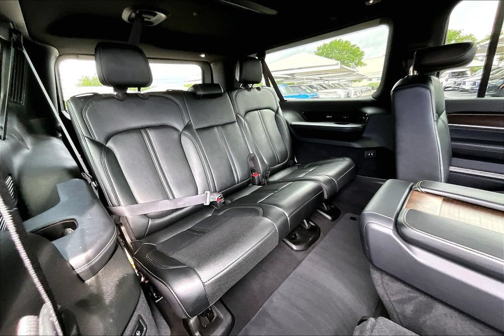 Used 2024 Jeep Grand Wagoneer L 4WD image 39