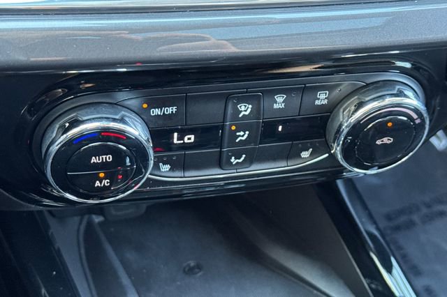 Used 2025 Chevrolet Trax ACTIV w/ Sunroof Package FWD image 28