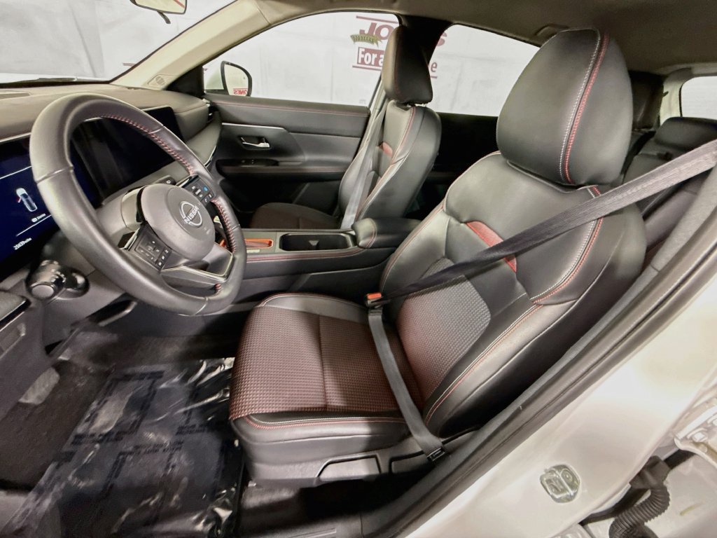 Certified 2025 Nissan Kicks SR AWD/4WD image 24