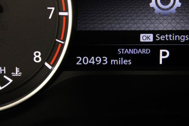 Certified 2024 Nissan Rogue SV FWD image 28