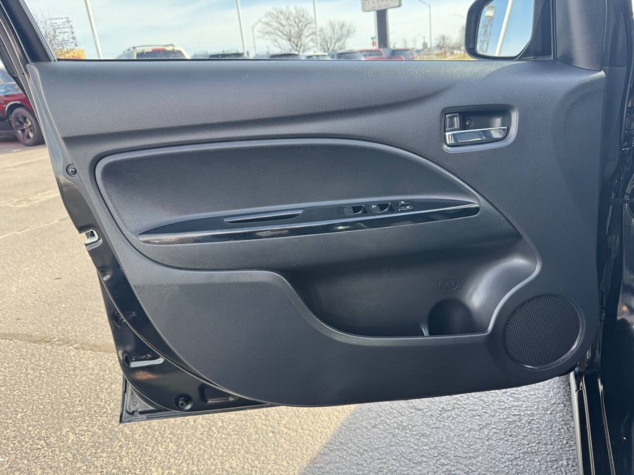 Used 2020 Mitsubishi Mirage SE FWD image 15
