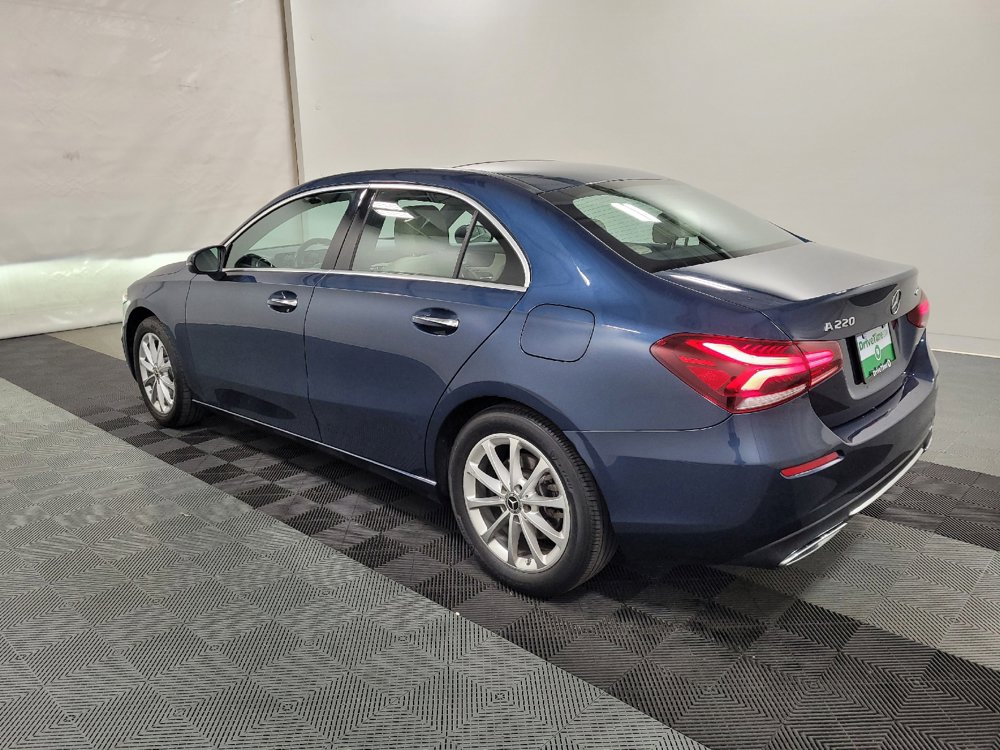 Used 2019 Mercedes-Benz A 220 4MATIC image 3