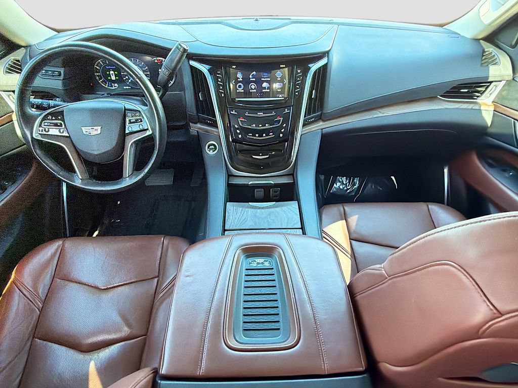 Used 2020 Cadillac Escalade Luxury RWD image 17