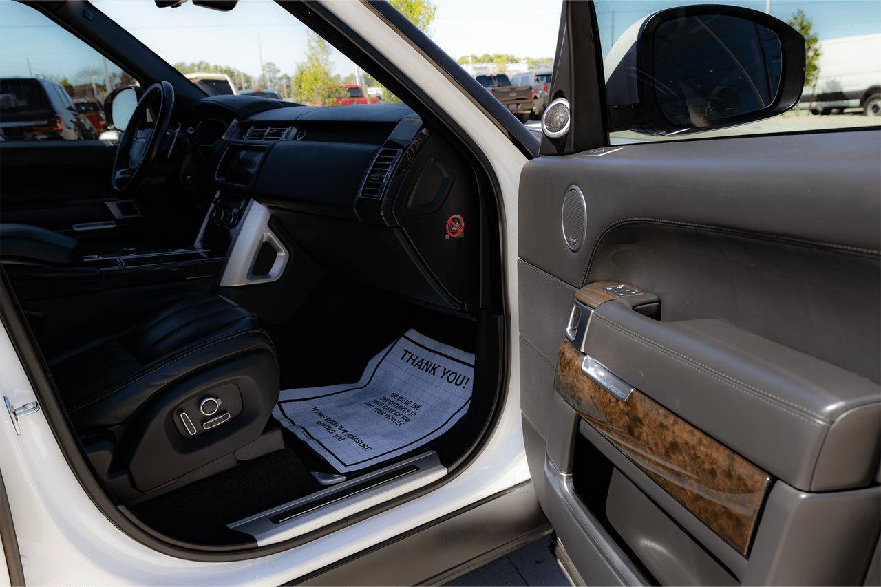 Used 2017 Land Rover Range Rover Autobiography image 20