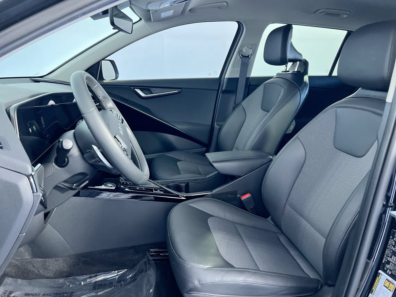 Certified 2024 Kia Niro EX FWD image 12