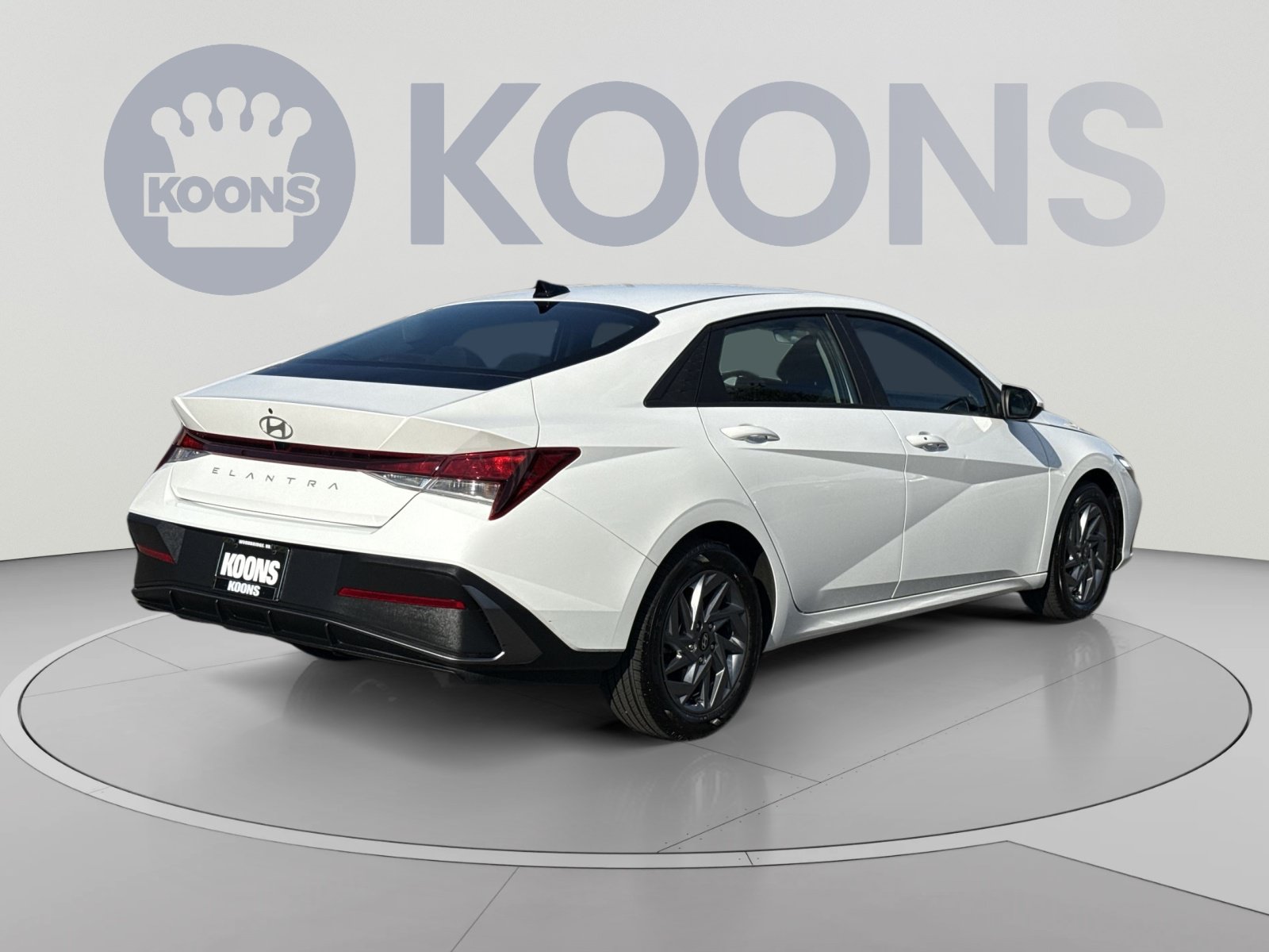 Certified 2024 Hyundai Elantra SEL FWD image 7