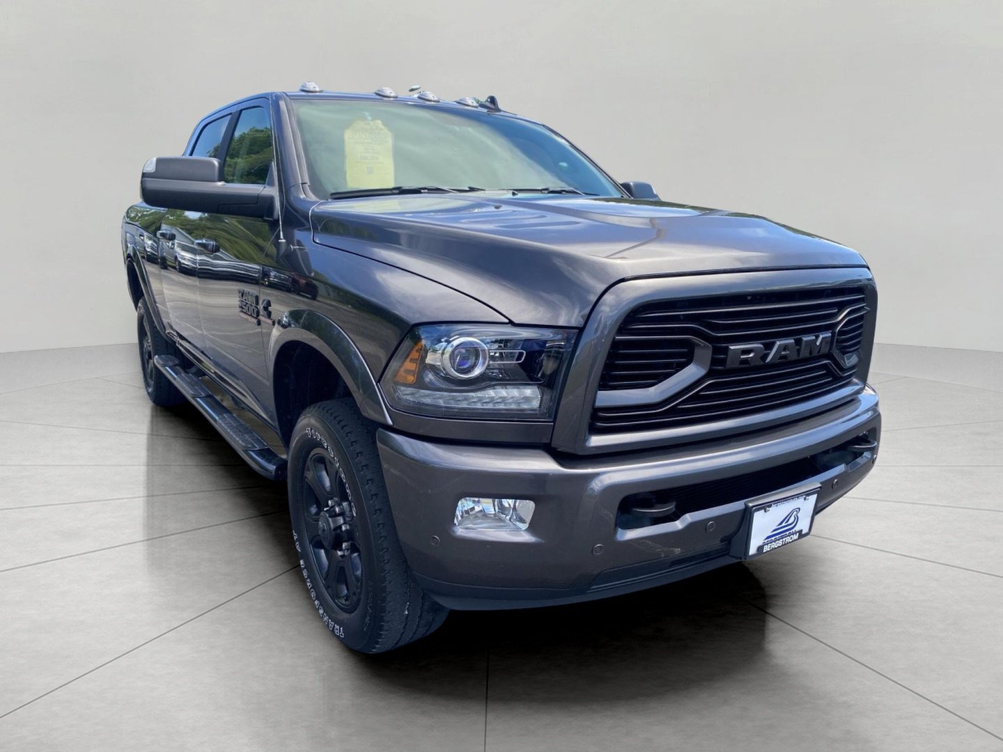 Used 2018 RAM 2500 Laramie w/ Sport Appearance Group AWD/4WD image 1