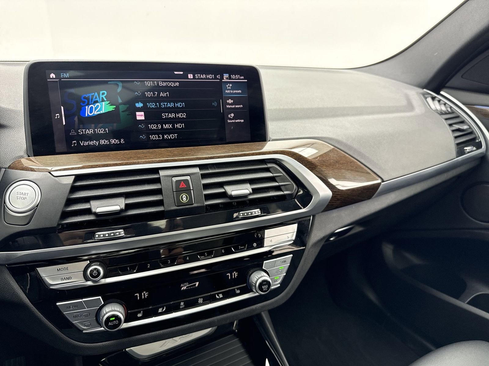 Used 2021 BMW X3 xDrive30e w/ Premium Package image 17