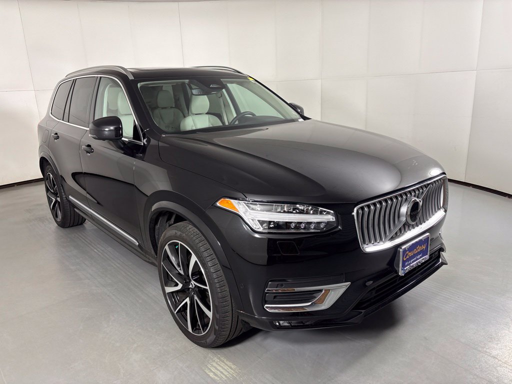 Used 2023 Volvo XC90 B6 Plus w/ Protection Package Premier AWD/4WD image 2