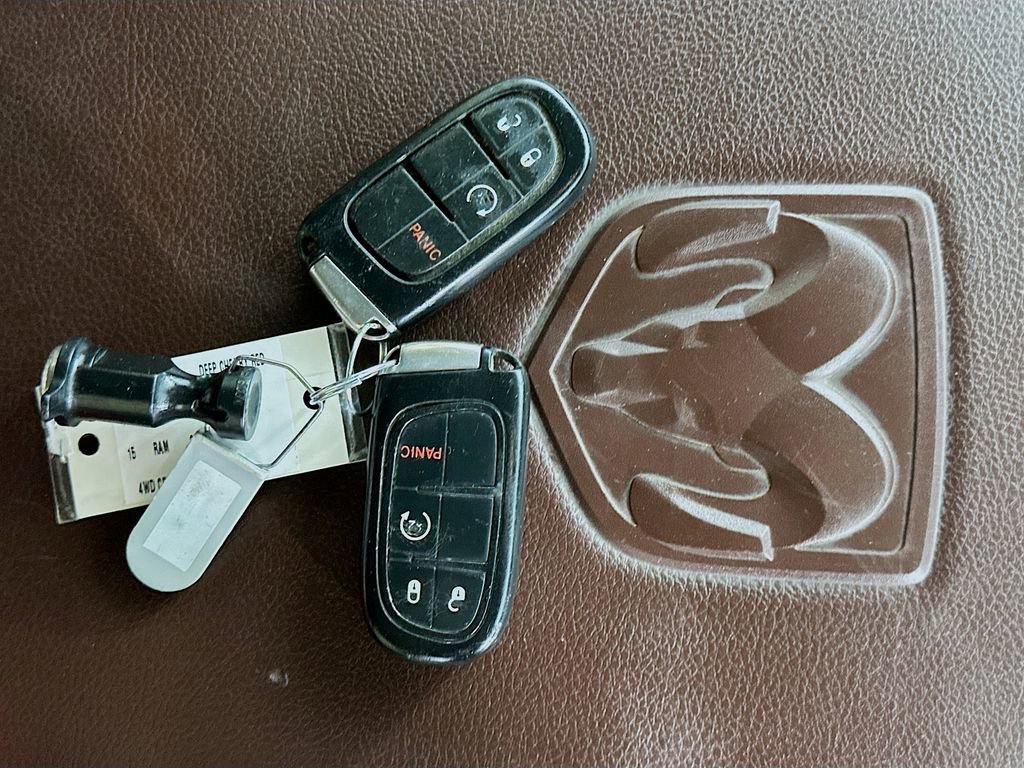 Used 2015 RAM 3500 Laramie AWD/4WD image 34