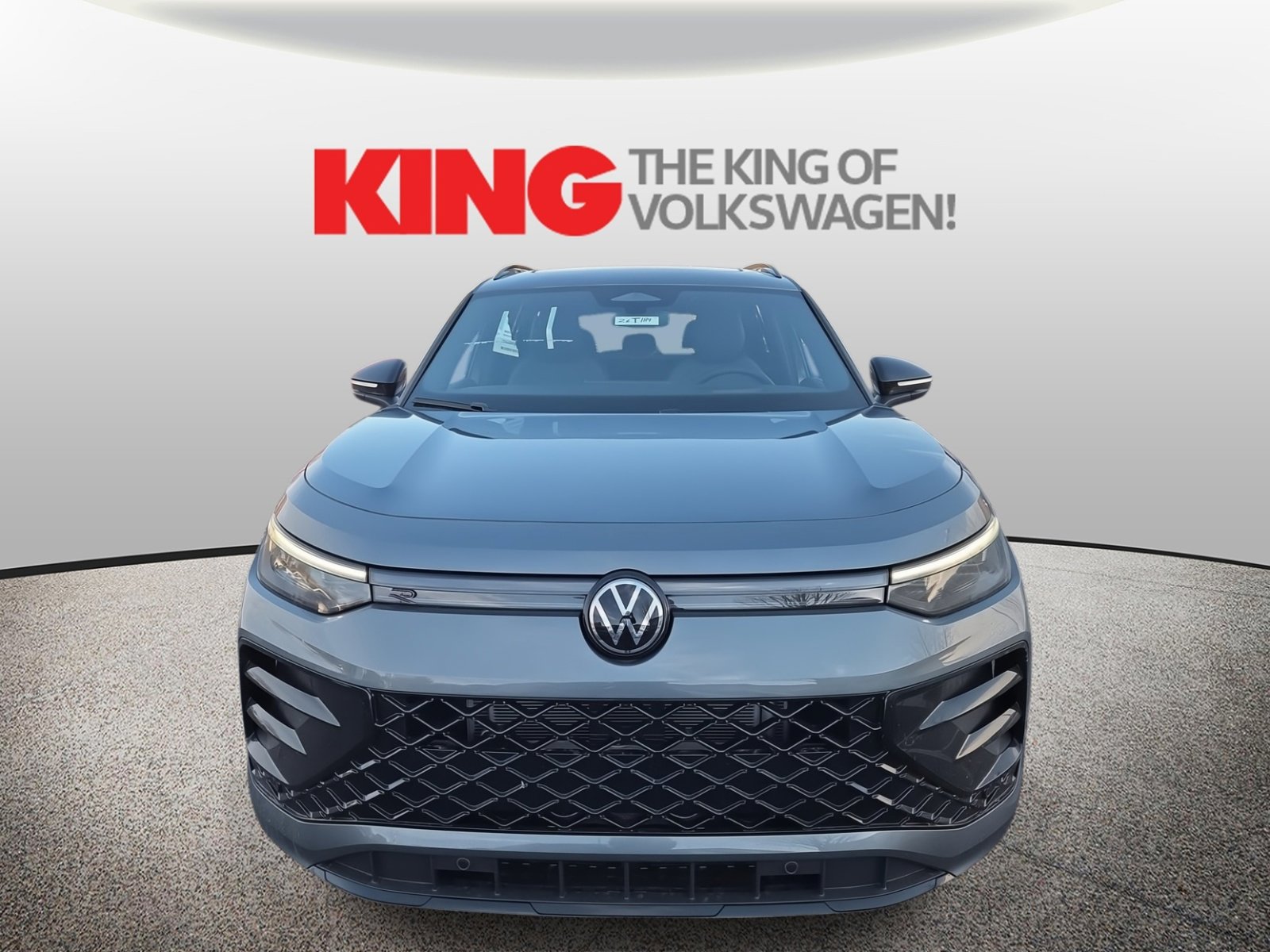 New 2026 Volkswagen Tiguan SE R-Line image 9