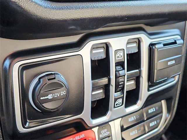 Used 2025 Jeep Wrangler Unlimited Rubicon image 27