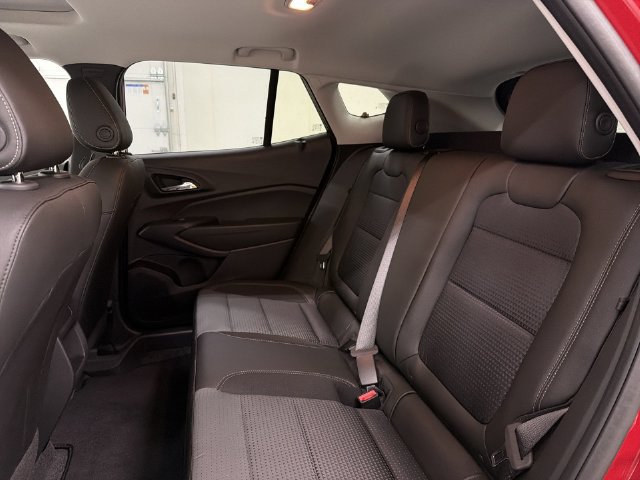 Certified 2026 Chevrolet Trax LT w/ Sunroof Package FWD image 17