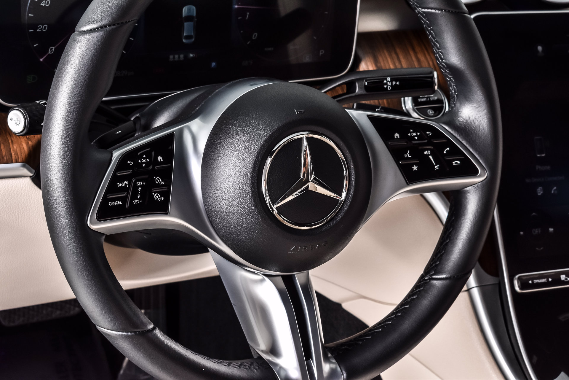 Used 2023 Mercedes-Benz C 300 4MATIC Sedan image 16