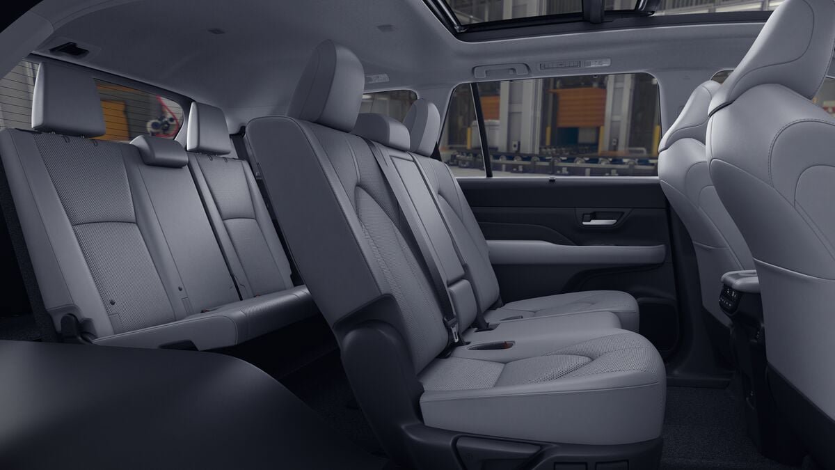 New 2026 Toyota Grand Highlander AWD Hybrid image 21