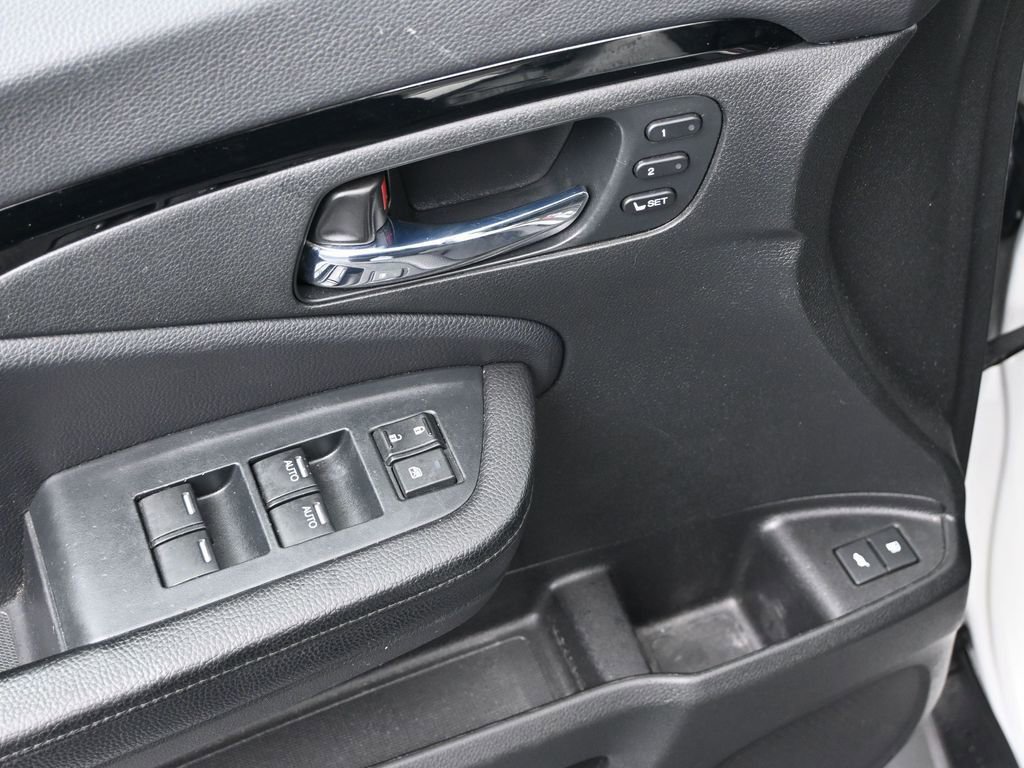 Used 2021 Honda Pilot Touring image 22