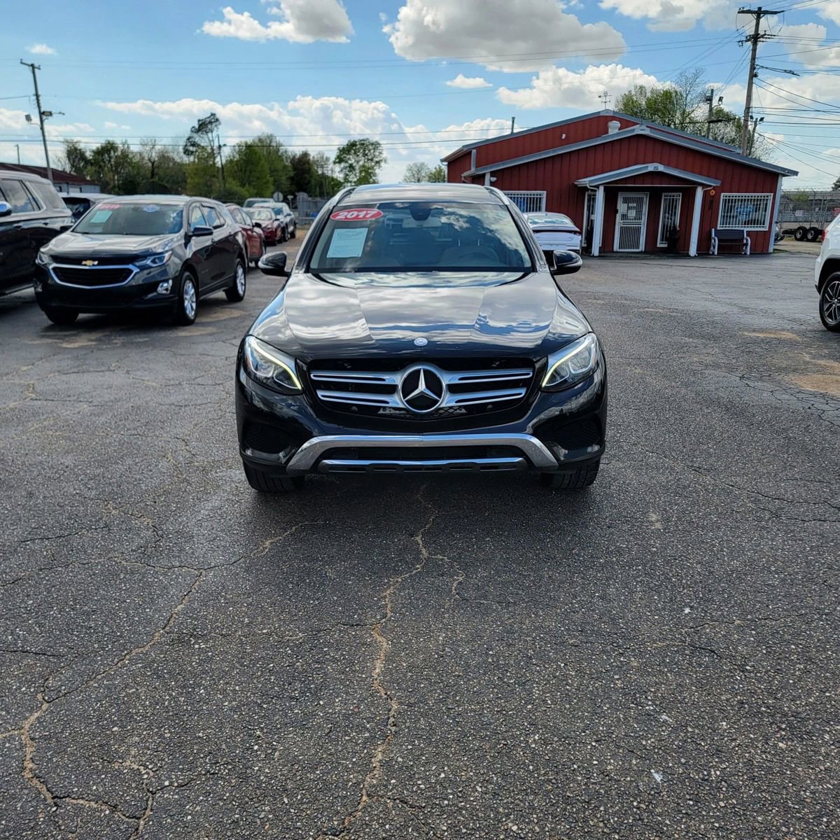 Used 2017 Mercedes-Benz GLC 300 image 3