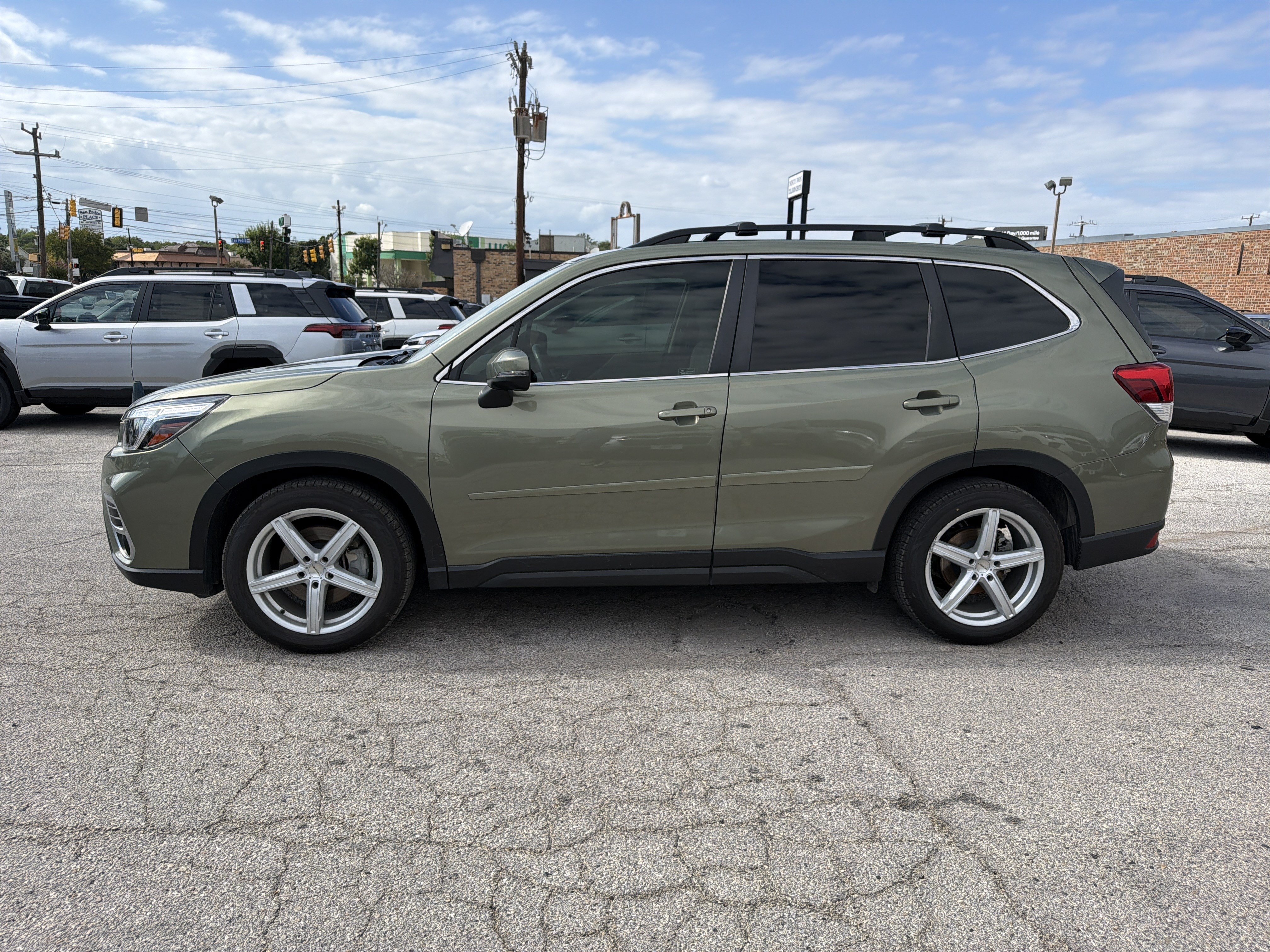 Used 2020 Subaru Forester Limited w/ Popular Package #3 AWD/4WD image 6