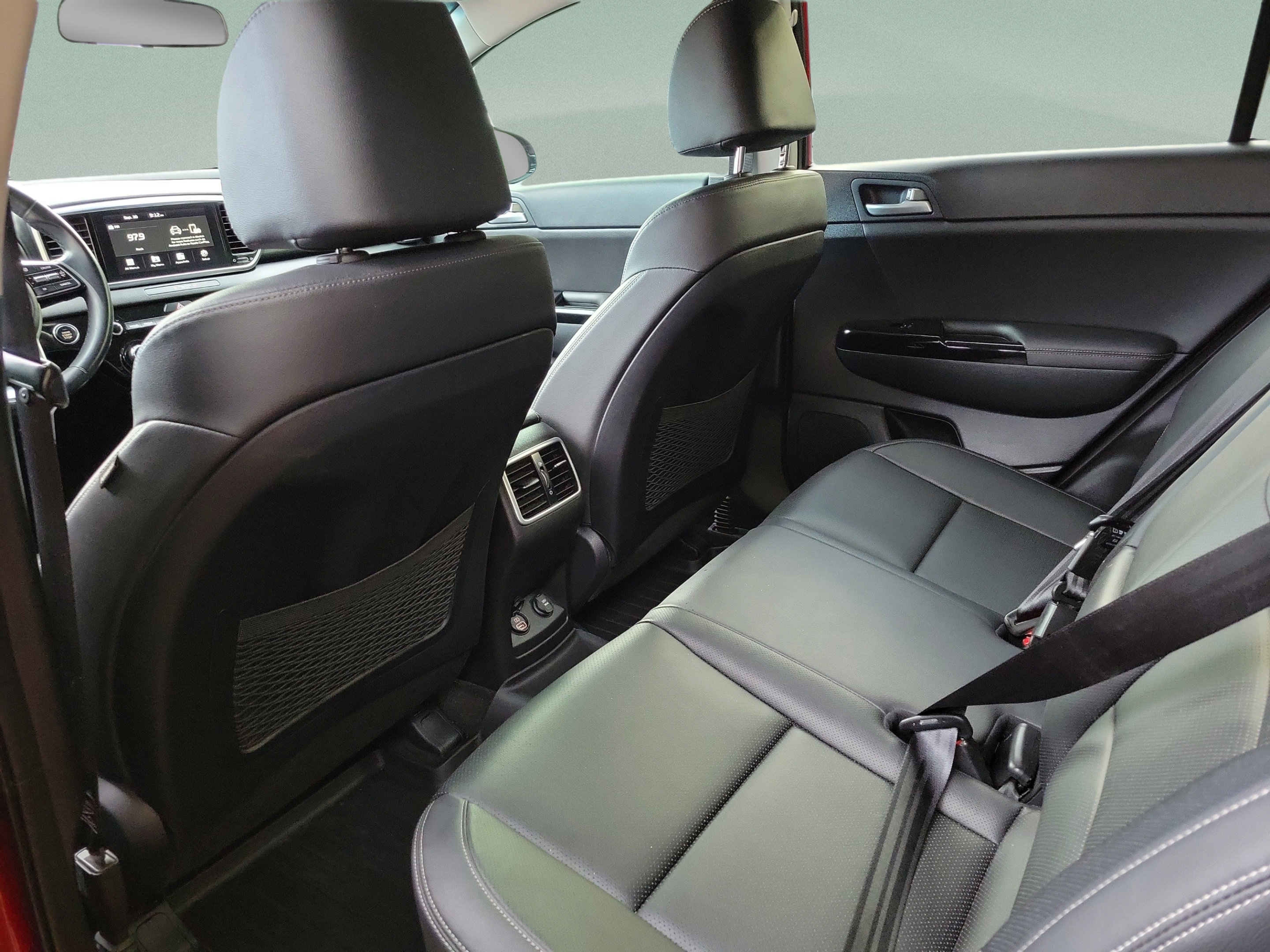 Used 2022 Kia Sportage EX FWD image 5