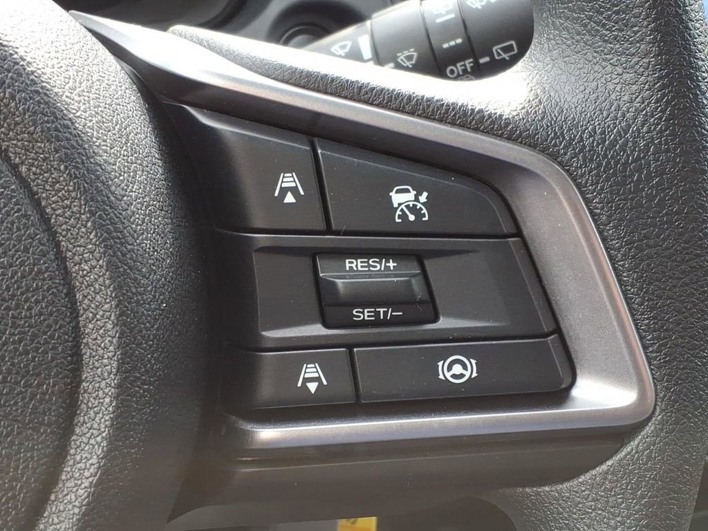 Certified 2025 Subaru Impreza 2.0i image 12