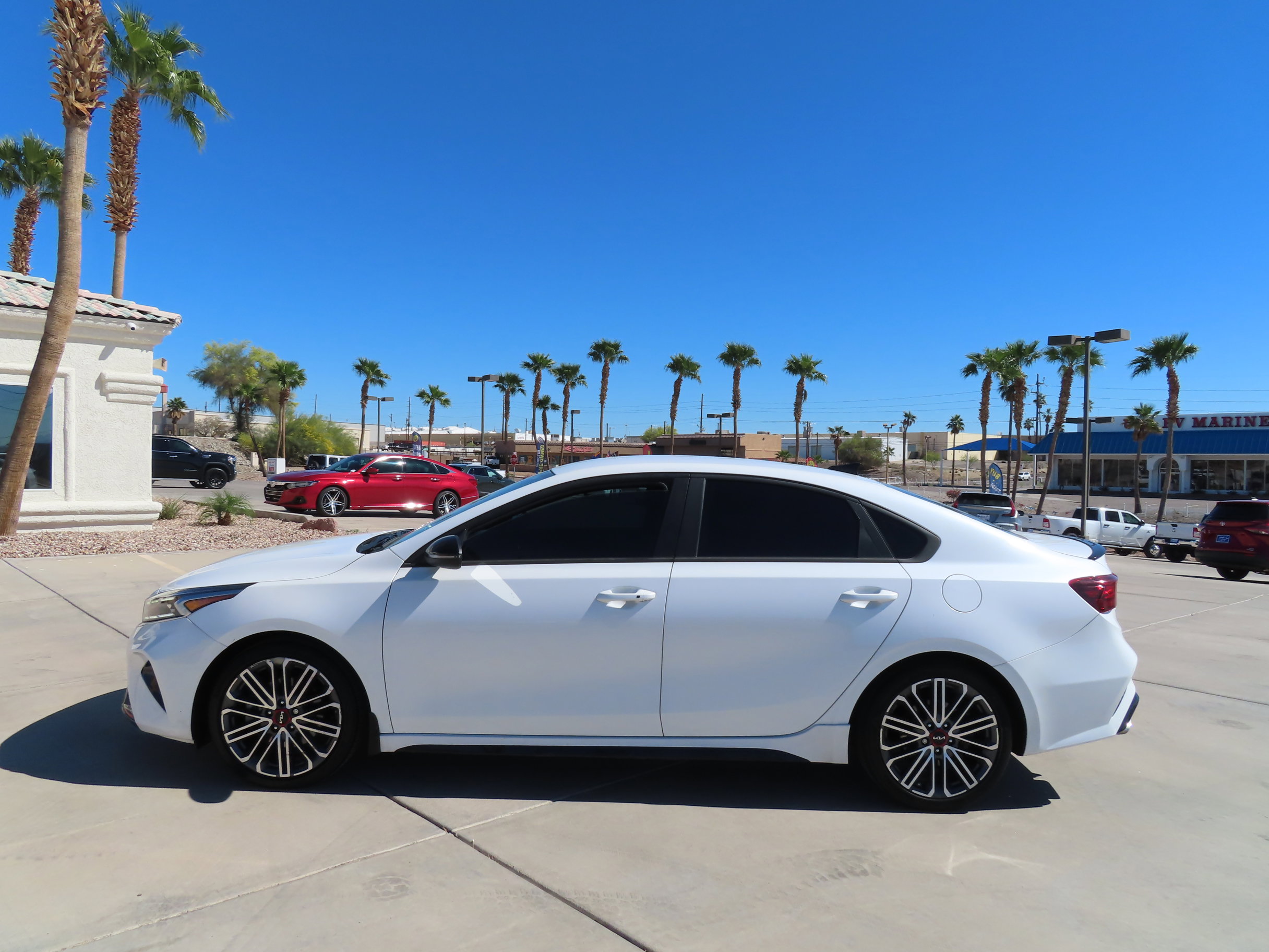 Used 2023 Kia Forte GT image 4