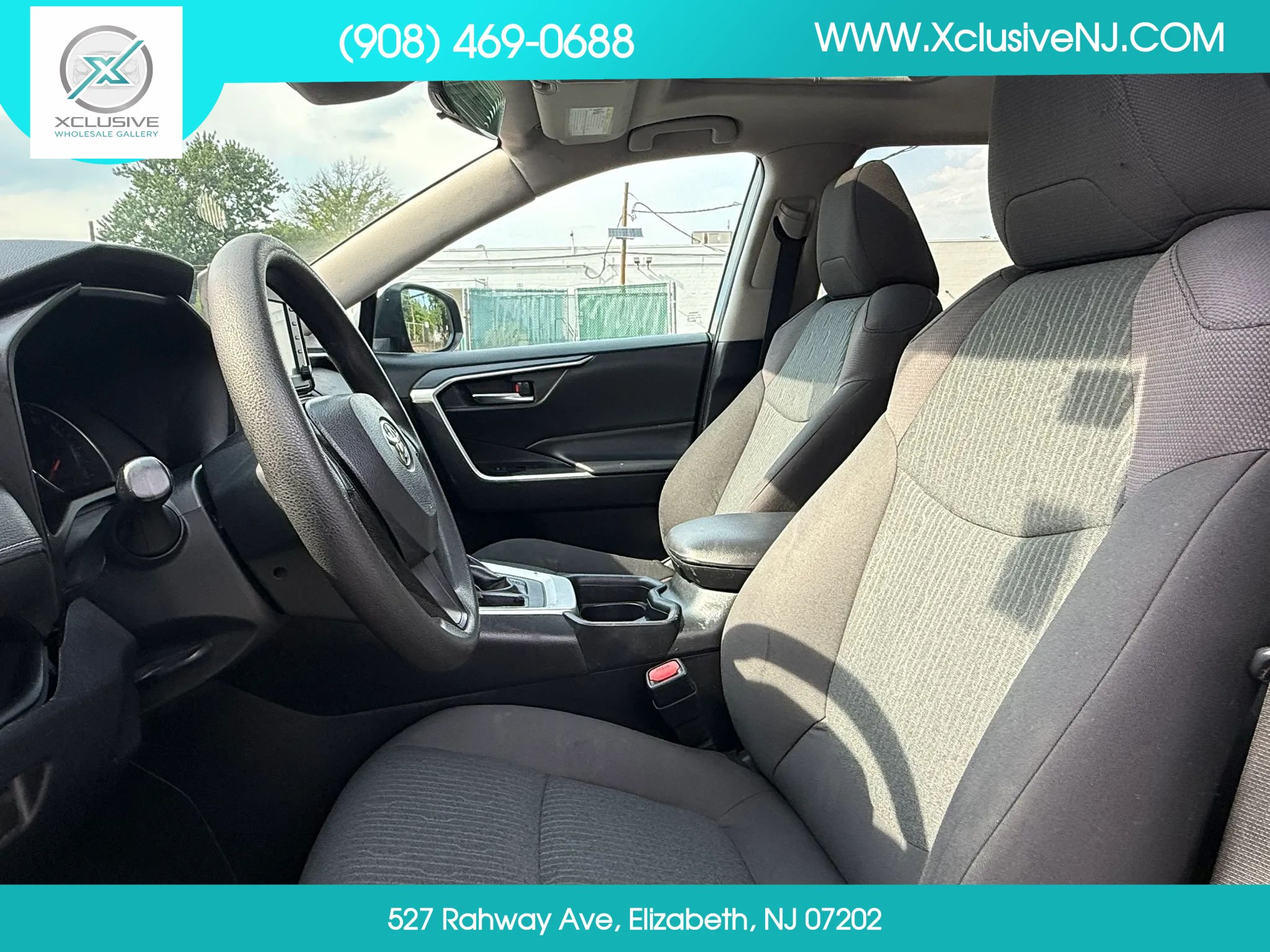 Used 2019 Toyota RAV4 XLE FWD image 8
