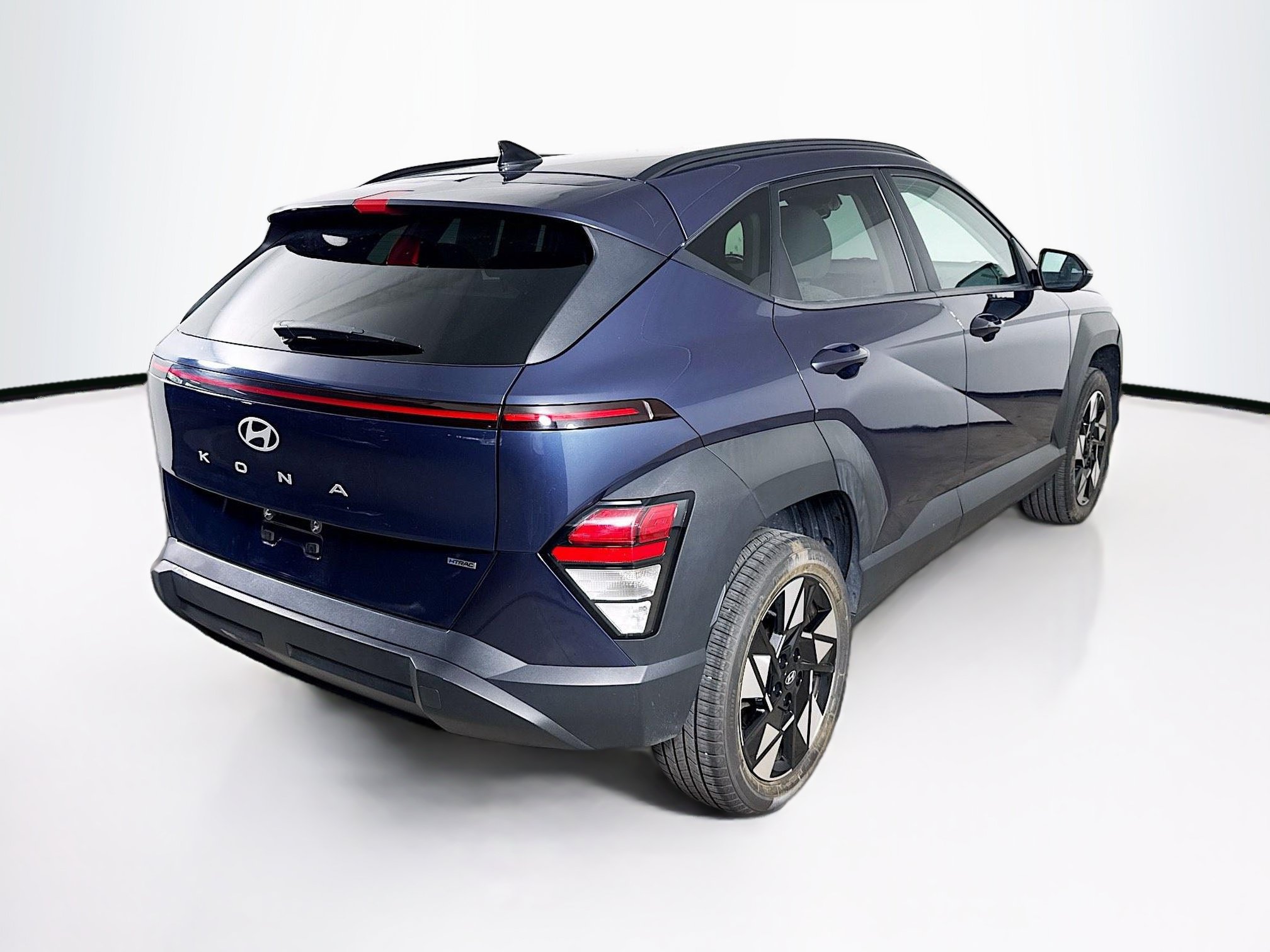 Used 2024 Hyundai Kona SEL AWD/4WD image 30