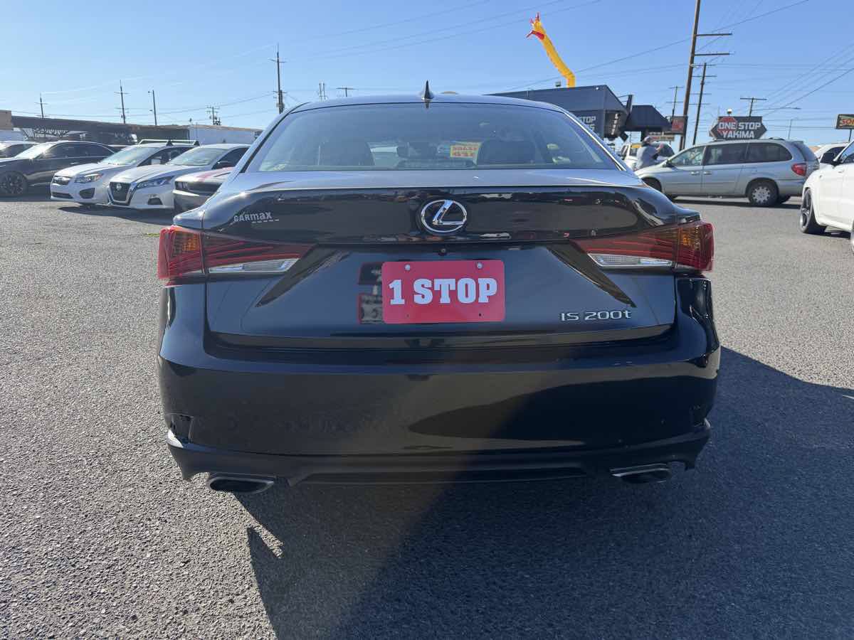Used 2017 Lexus IS 200t RWD image 4