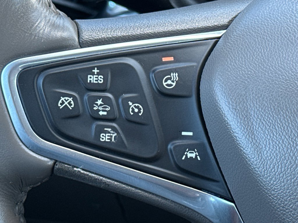 Used 2018 Chevrolet Malibu Premier w/ Premier Sun and Wheel Package image 25