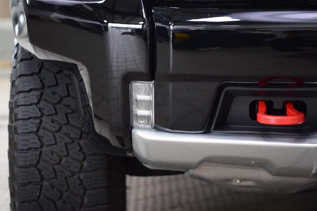 Used 2023 Chevrolet Silverado 1500 ZR2 w/ Technology Package AWD/4WD image 14