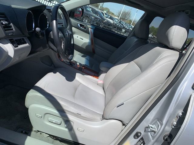 Used 2009 Toyota Highlander Limited image 18