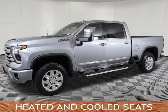 Used 2024 Chevrolet Silverado 2500 High Country w/ Technology Package AWD/4WD image 11