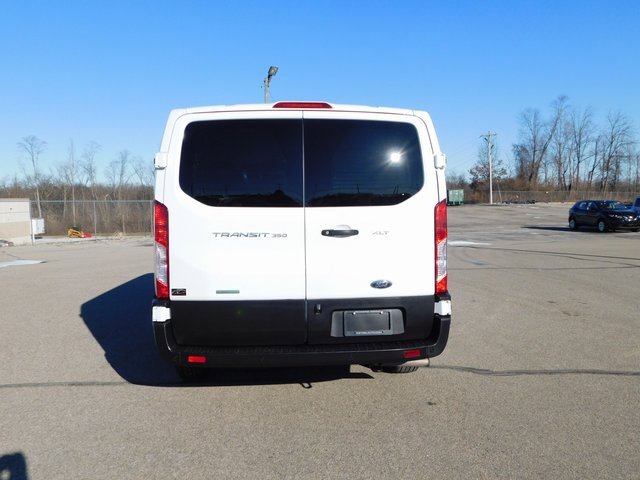 Used 2023 Ford Transit 350 XLT image 4
