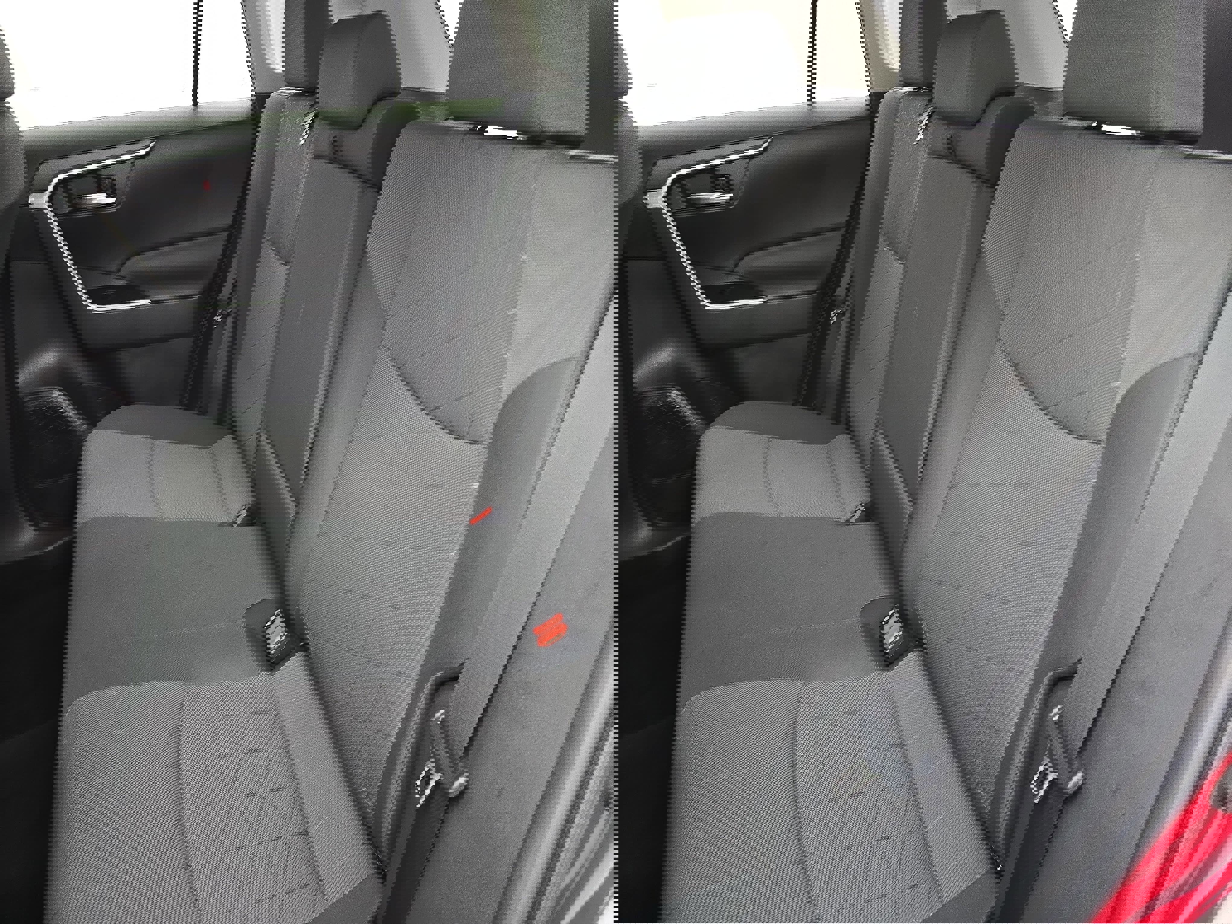 Used 2023 Toyota RAV4 XLE w/ Convenience Package image 14