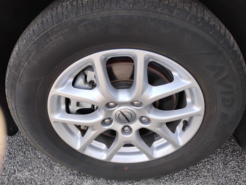Used 2023 Chrysler Pacifica Touring-L FWD image 24