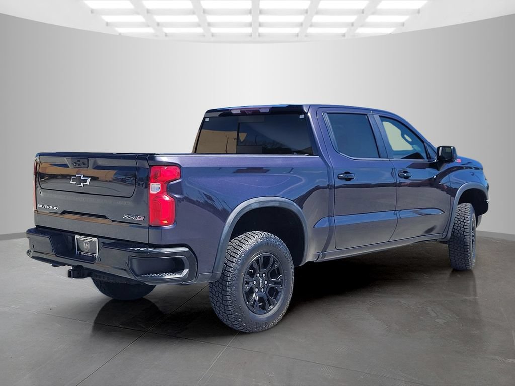 Used 2022 Chevrolet Silverado 1500 ZR2 w/ Technology Package AWD/4WD image 4
