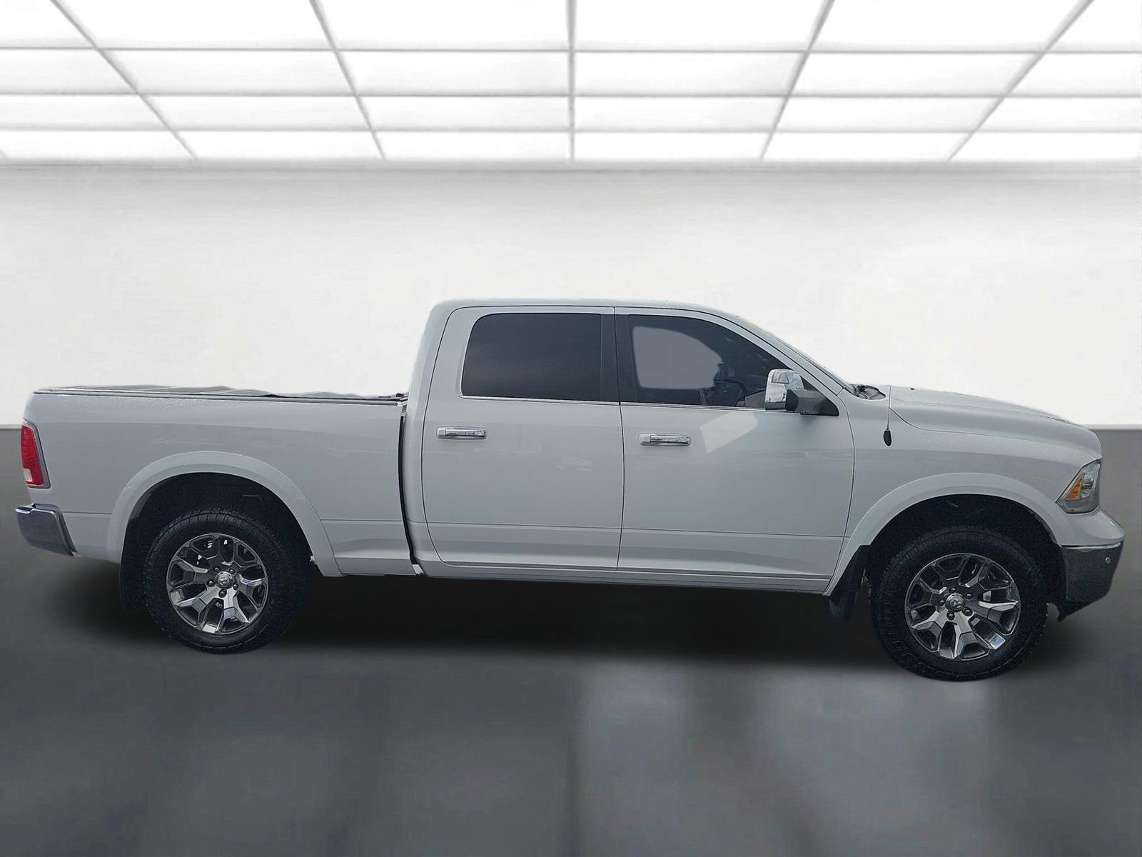 Used 2018 RAM 1500 Limited image 3