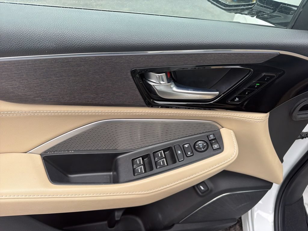 Used 2022 Acura MDX SH-AWD w/ Advance Package image 23