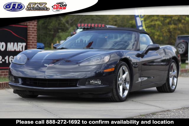 Used 2013 Chevrolet Corvette Convertible w/ 3LT Preferred Equipment Group RWD image 3
