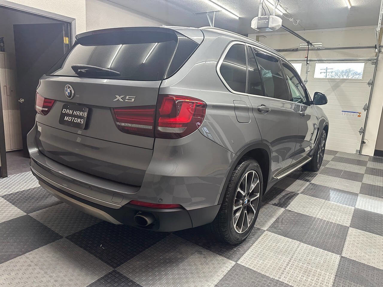 Used 2016 BMW X5 xDrive35i image 11