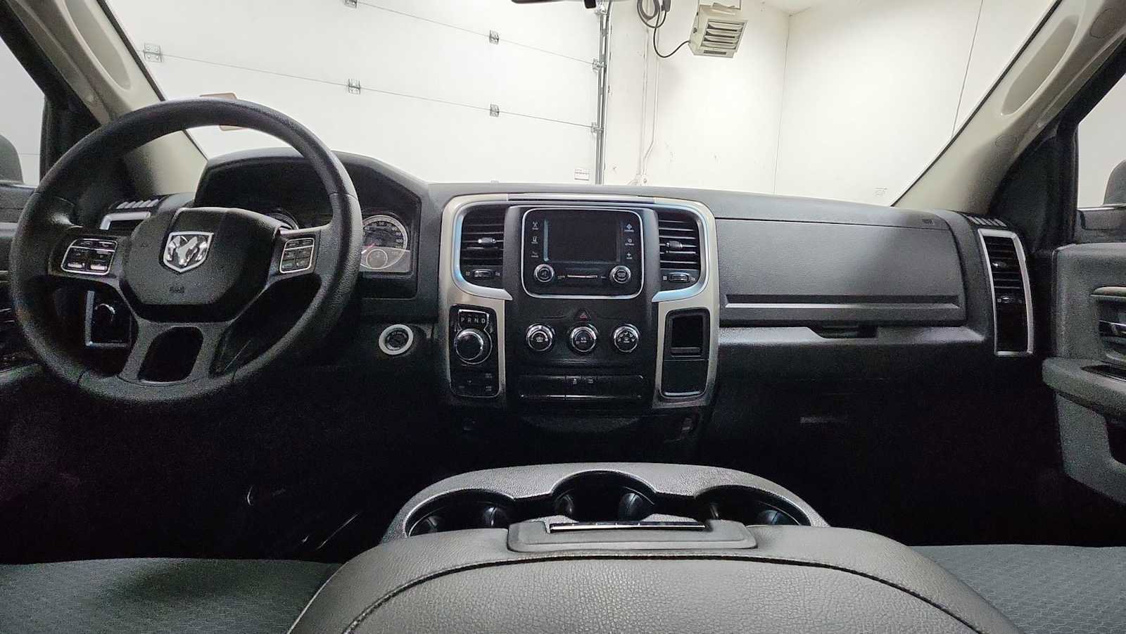 Used 2017 RAM 1500 Classic SLT image 24