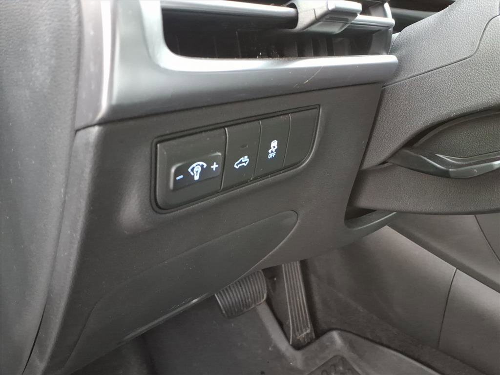 Used 2025 Hyundai Santa Cruz SEL AWD/4WD image 13