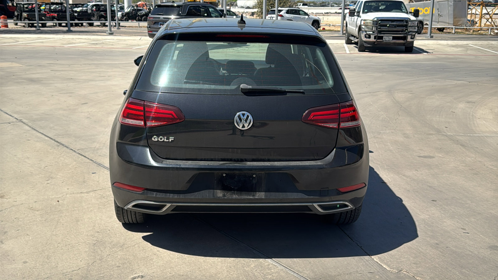 Used 2021 Volkswagen Golf 4-Door image 6
